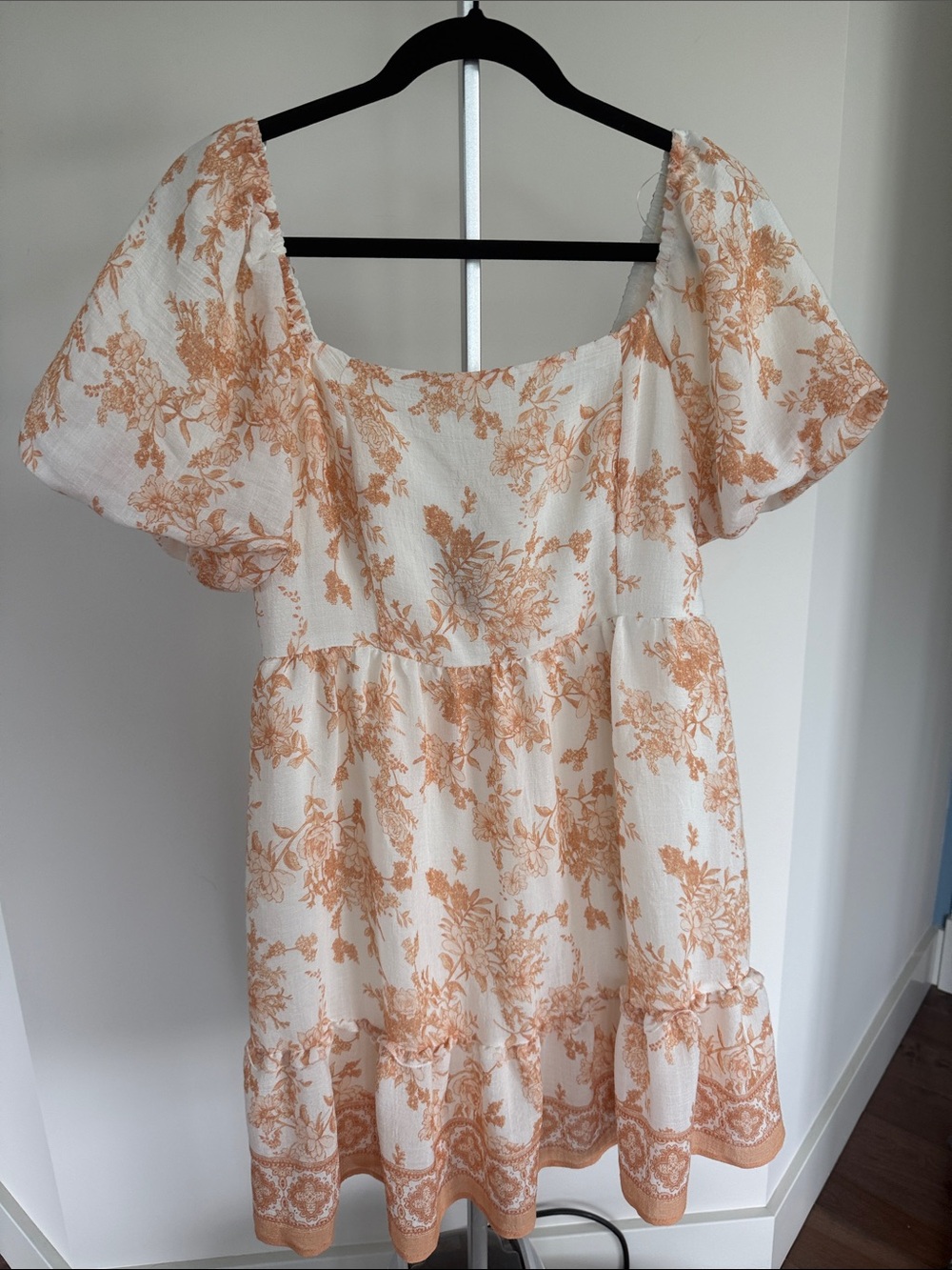 NWT L - Blu Pepper Cream Boho Mini Dress with Peach Floral Print